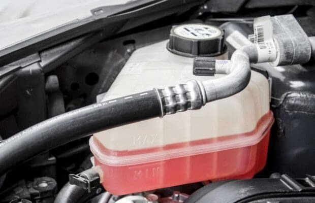 O que acontece quando a água do radiador acaba?